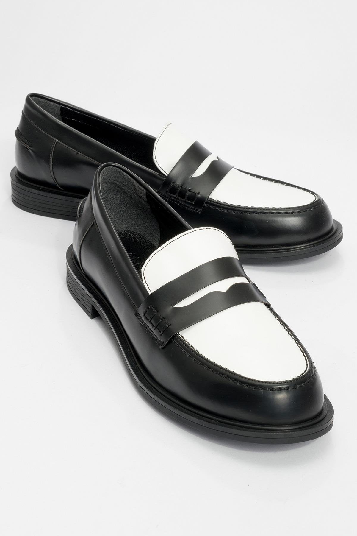 CHOOS Black Loafer (Women) – Prologue Shoes