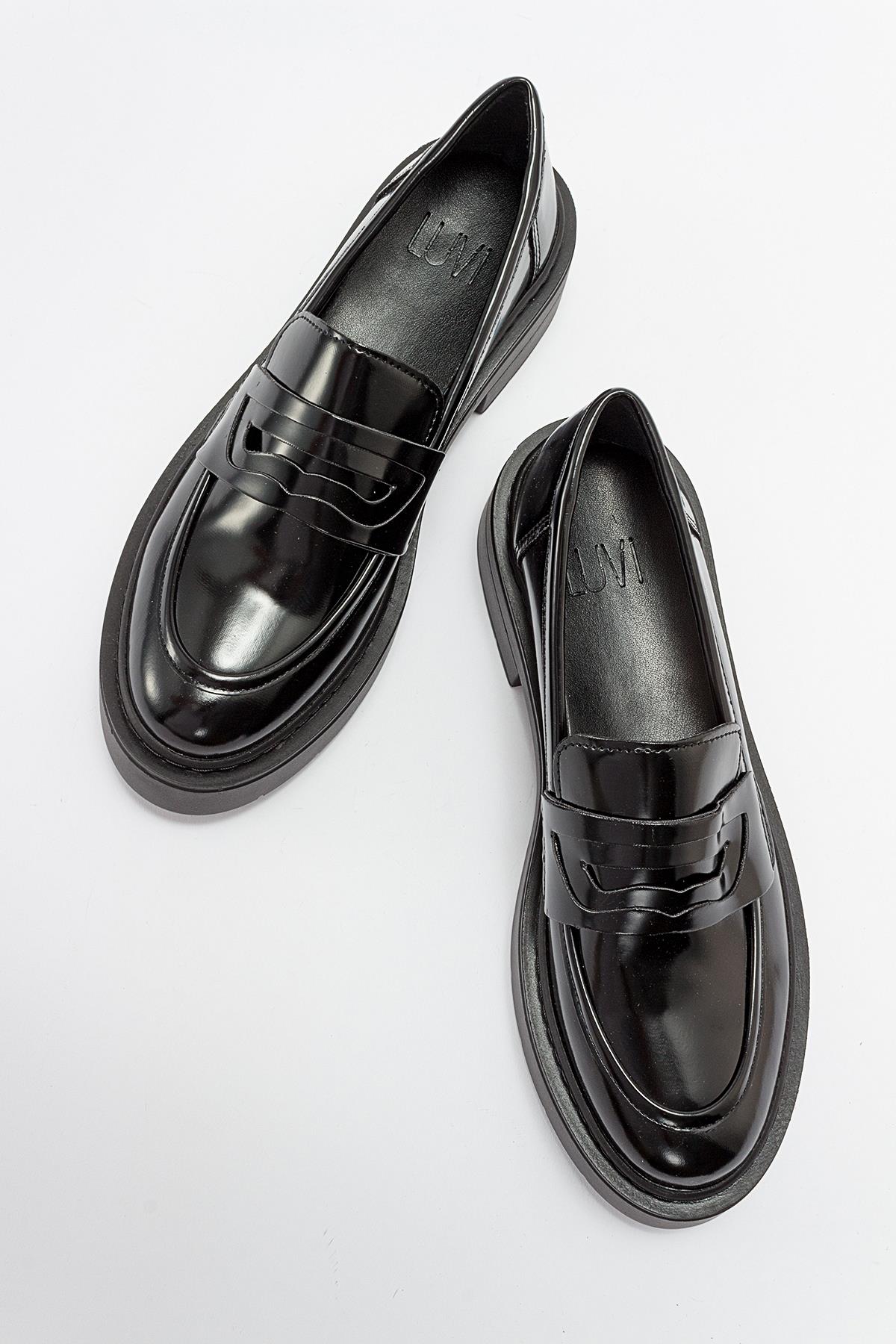 Josie - Black Patent Platform Loafers – Prologue Shoes