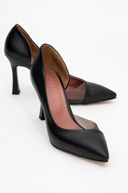 653 Heeled Shoe Black
