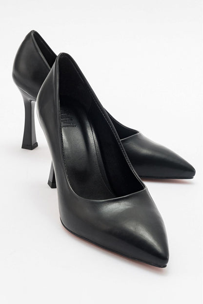 Forest Black Pointed-Toe Pump
