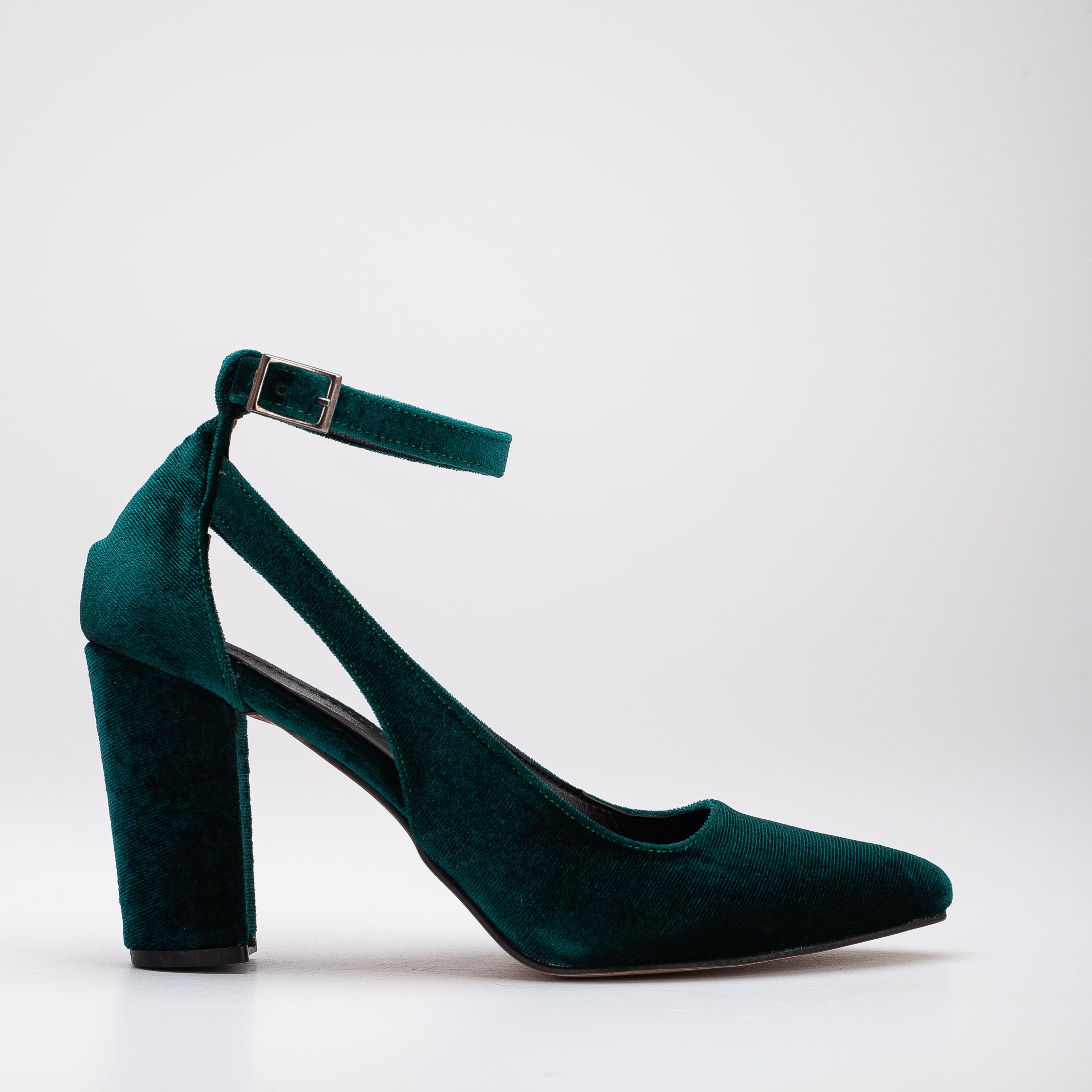 Dark green velvet heels hotsell