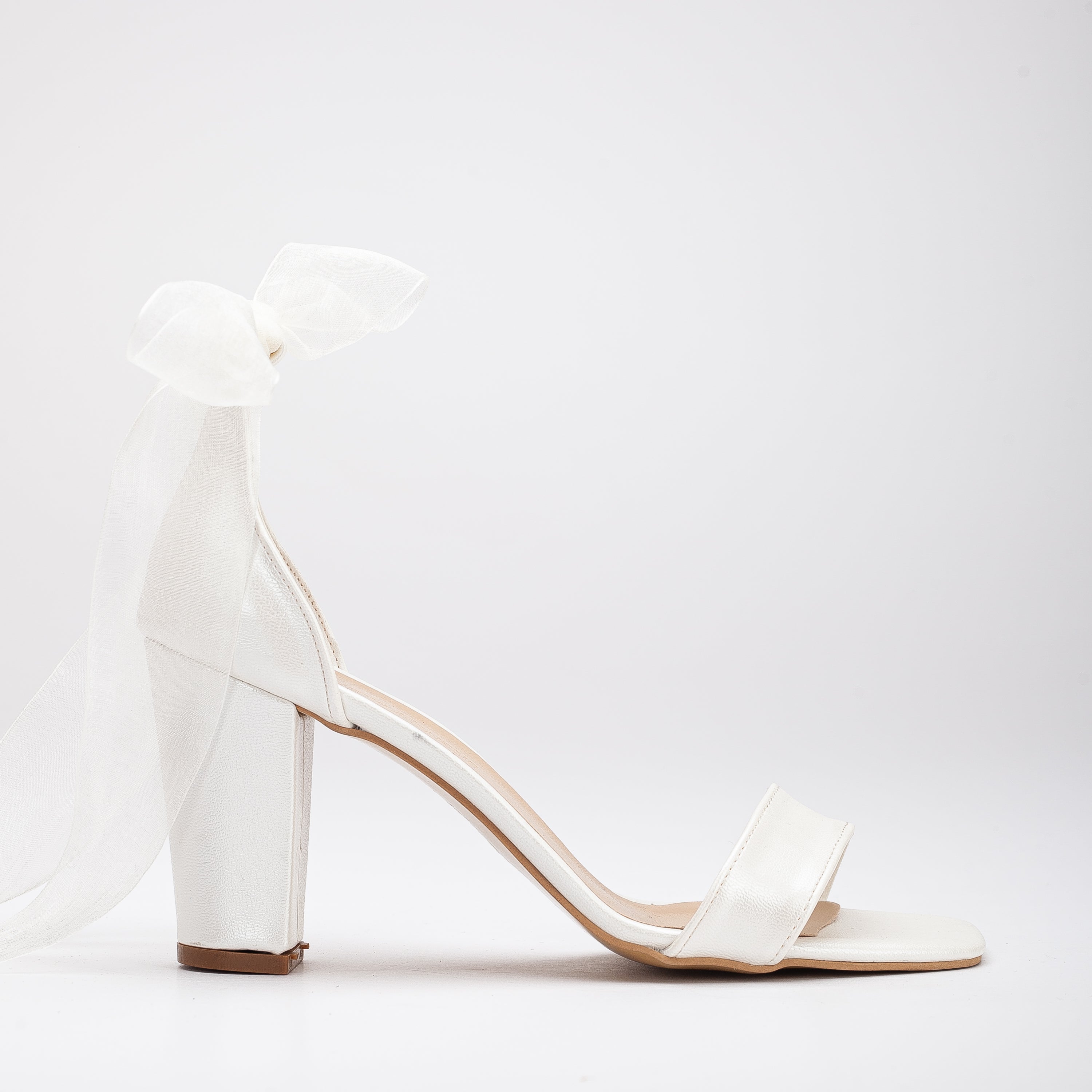 Pump Pointed Toes Sandal Heels | Crystal Queen Wedding Shoes - Pointed Toe  White - Aliexpress